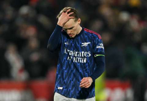 Arsenal dejó pasar puntos con el último de la Premier League y revivió fantasmas del pasado
