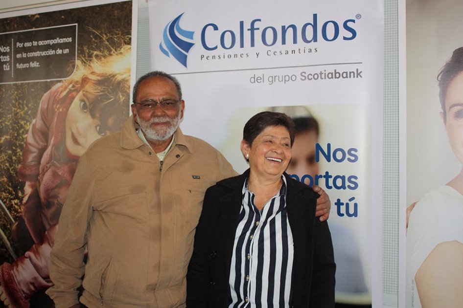 Ramiro Cadavid y su esposa Carmen Sonia Peláez se jubilaron con el esquema de pensión familiar. / Cortesía