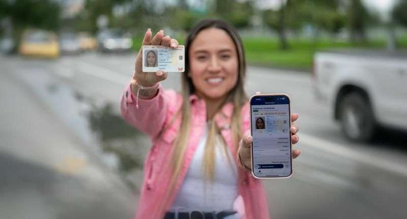 Sin necesidad de acudir a una sede ni contar con la intervención de funcionarios. Registraduría Nacional. Cedula digital. Colombia