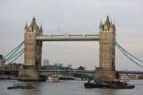 Policía responde a tiroteo en el Puente de Londres