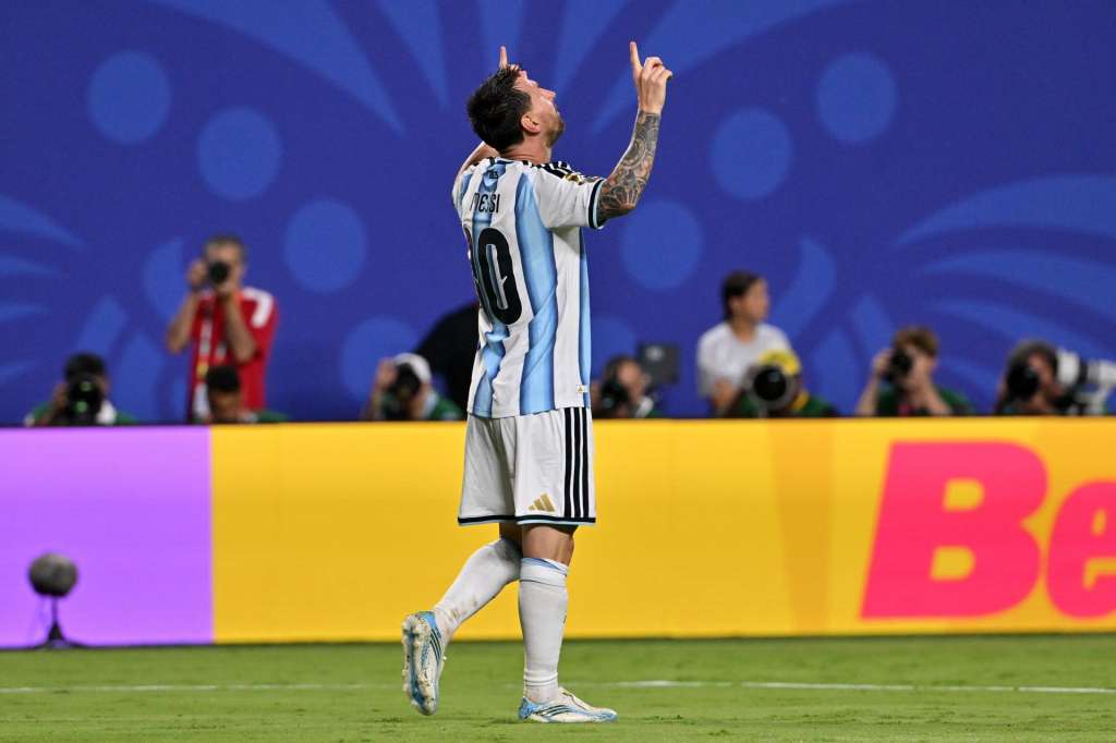 KANSAS CITY (United States), 17/06/2026.- Lionel Messi of Argentina celebrates scoring the 3-0 goal during the FIFA World Cup 2026 group stage match Argentina against Algeria, in Kansas City, Missouri, USA, 16 June 2026. EFE/EPA/AMY KONTRAS
