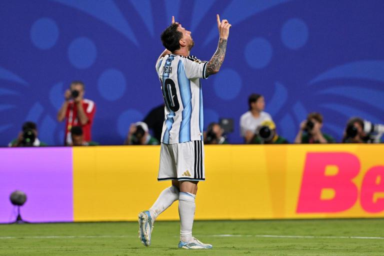 Así fue el hat-trick de Messi en la victoria de Argentina sobre Argelia en el Mundial: video