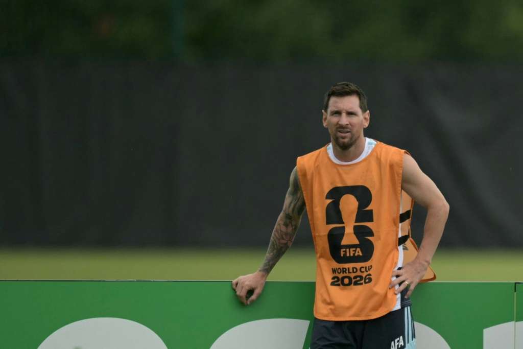 Argentina's forward #10 Lionel Messi takes part in an MD-1 training session at the Compass Minerals National Performance Center in Kansas City on June 26, 2026, on the eve of the 2026 World Cup Group J football match between Jordan and Argentina.