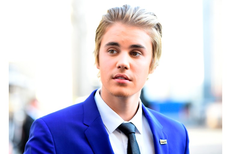 Justin Bieber fue el padrino en la boda de su padre