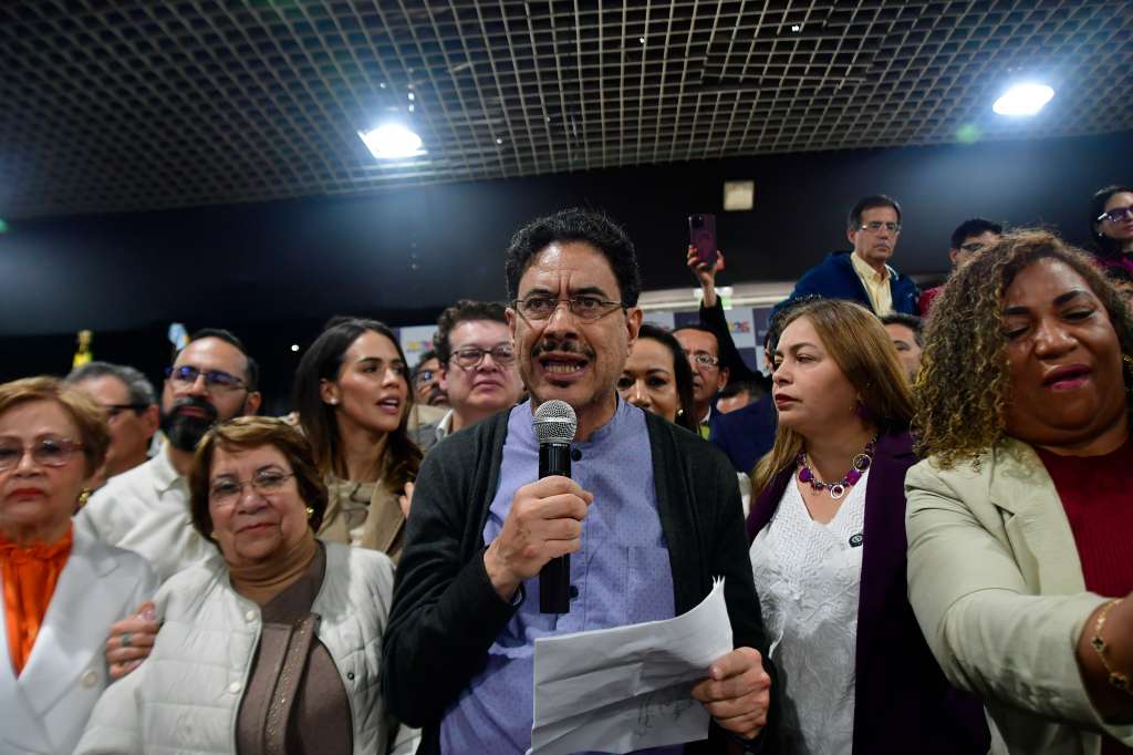 El Pacto Histórico inscribió sus listas al Congreso con Iván Cepeda como su carta presidencial para la consulta del Frente Amplio