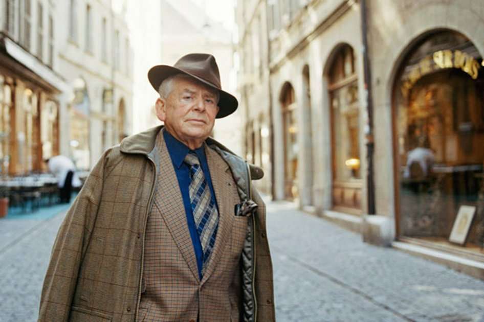 La vida de Krugier refleja los horrores sufridos por millones de judíos a manos de los nazis durante la Segunda Guerra Mundial (1939-1945).
