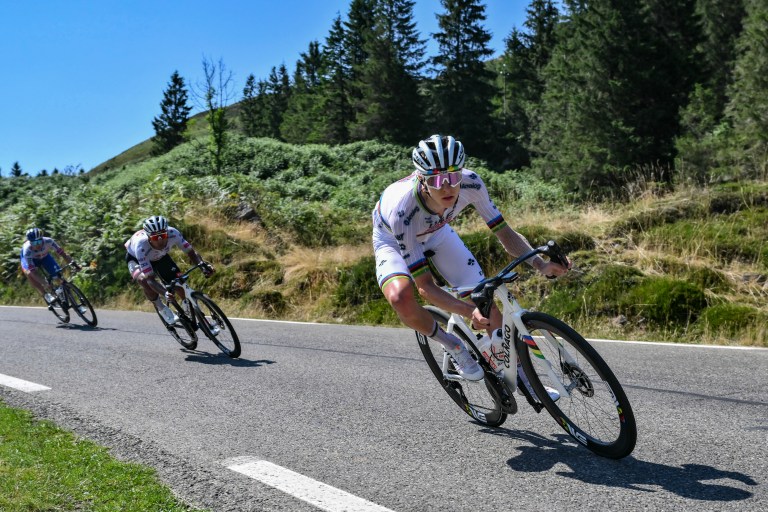 ¿Y estaba enfermo? Pogacar, en la montaña, empieza a sentenciar el Tour de Francia
