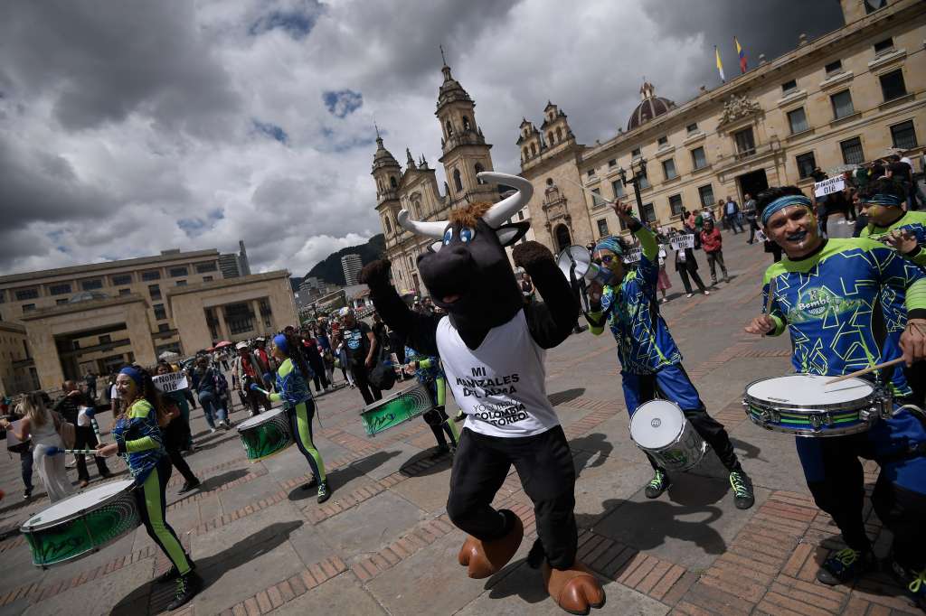 Debate en el congreso del proyecto de Ley No. 219 de 2023 Cámara y 298 de 2023 Senado, que busca prohibir la corridas de toros en el país.