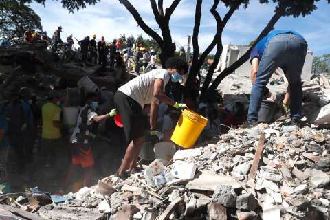 La historia de José Juan Vivas, el joven beisbolista que murió con sus abuelos en el sismo