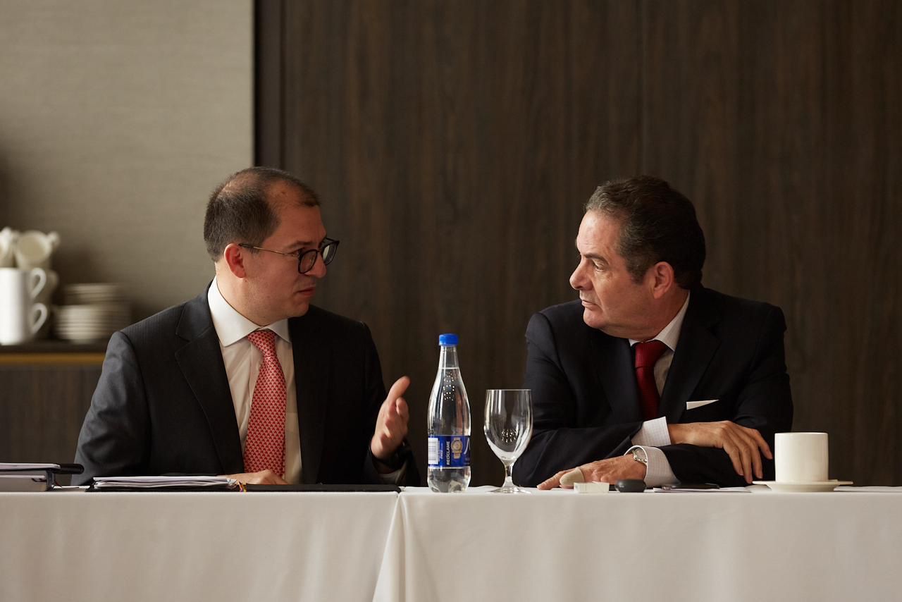 Francisco Barbosa se reunió con la bancada de Cambio Radical, que estuvo liderada por Germán Vargas Lleras.
