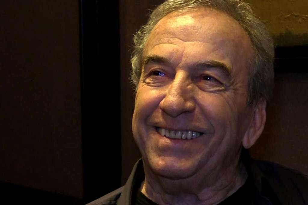 José Luis Perales es un artista español.
