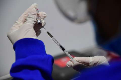 Habilitan puntos de vacunación gratuita contra la fiebre amarilla en Bogotá