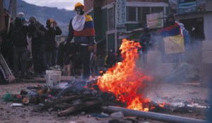 Los propios “bloqueos” que tienen coja la mesa para atender el paro