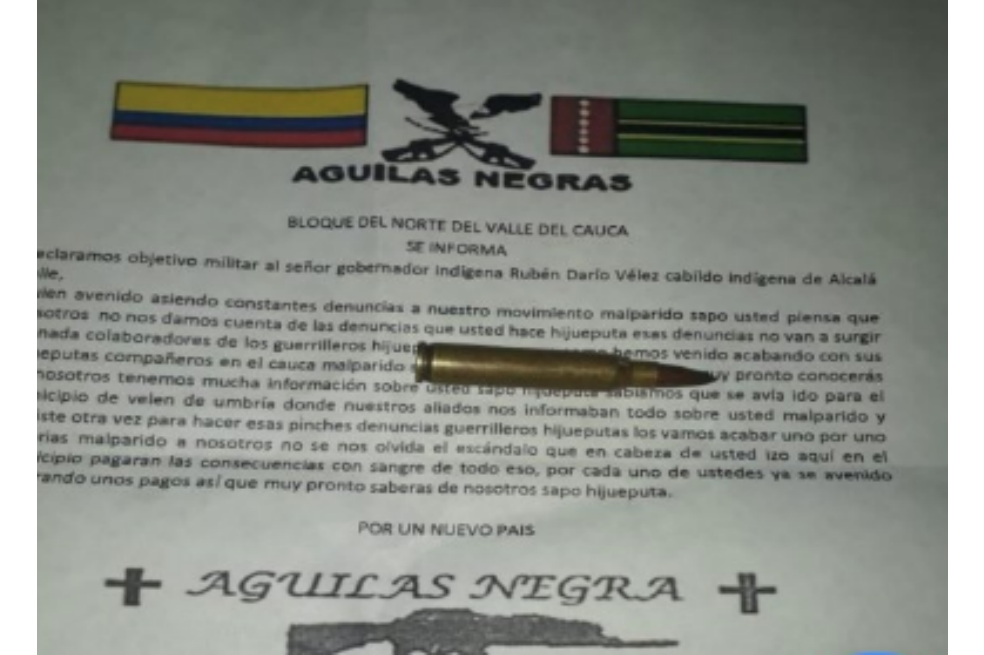 En el panfleto, firmado por el Bloque Norte del Valle del Cauca de las Águilas Negras, se declara a Ruben Darío Vélez como "objetivo militar". / Organización Regional Indígena del Valle del Cauca, Orivac.