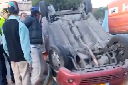 Autoridades capturaron a un hombre que se estrelló en confusos hechos.