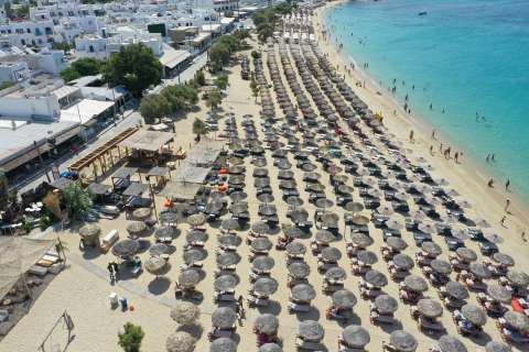Grecia recurre a multas para acabar con la ocupación ilegal de playas