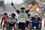 Mark Cavendish ganó el sprint en Utah Beach y es el primer líder del Tour