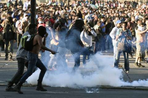 Manifestaciones en México terminan en enfrentamientos