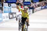Wout van Aert le quitó la hazaña a Pogacar en la Paris-Roubaix: así fue el final de infarto