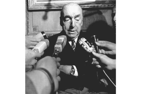 Deuda del Estado chileno retrasa investigación sobre muerte de Pablo Neruda