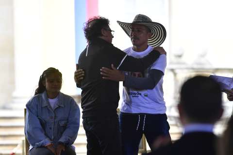 El Estado hace las paces con la Comunidad de Paz de San José de Apartadó