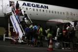 Miles de migrantes quedan sin refugio tras enorme incendio en campamento de Grecia