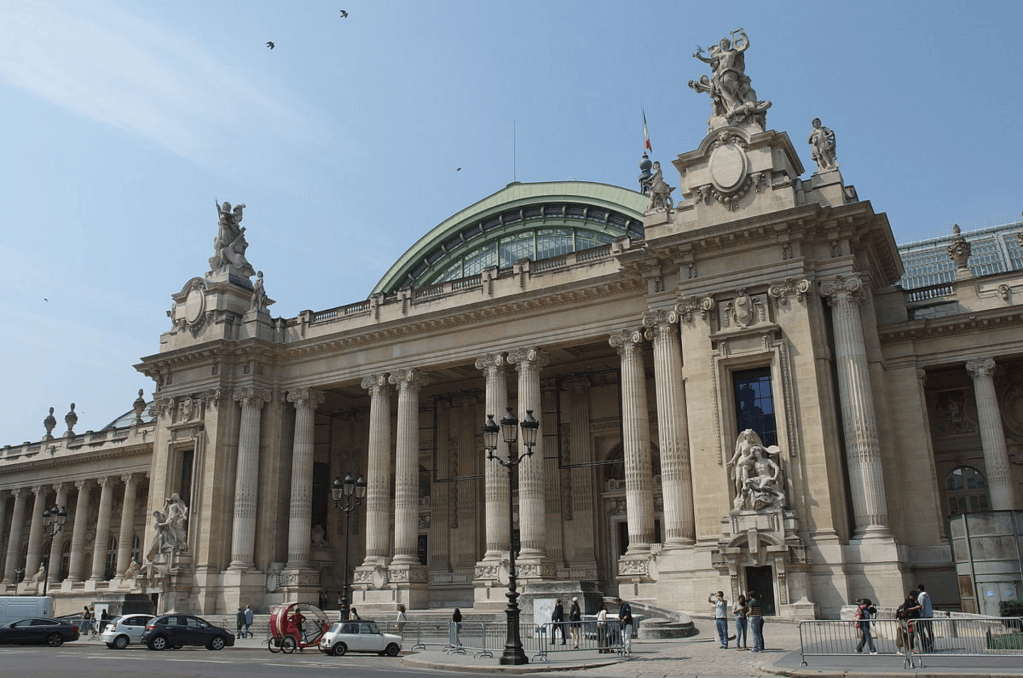 Cada año, en el Grand Palais, más de dos millones de visitantes disfrutan de la programación cultural que ofrece este destacado recinto que, tras su restauración, acogerá los Juegos Olímpicos y Paralímpicos de París 2024.