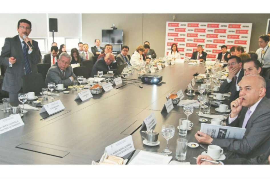La comisión de concertación salarial se reunirá de nuevo mañana para continuar con la discusión que, según lo programado, terminará el próximo viernes. / Cortesía Mintrabajo