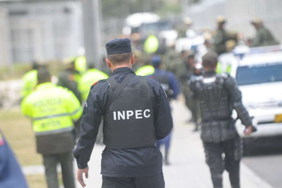 Si bien los actos sicariales son difíciles de prever, lo cierto es que los funcionarios del Inpec llevan años bajo asedio. ¿Cuál es la estrategia para humanizar, dignificar y proteger su trabajo?
