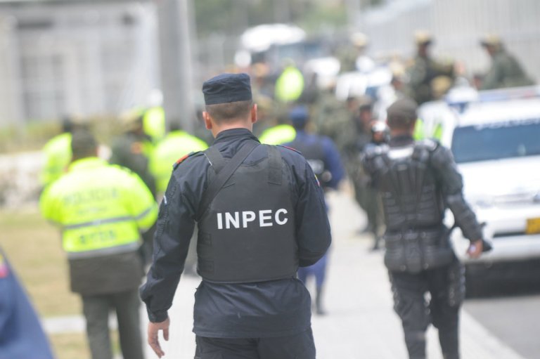 Imputan a cinco dragoneantes del Inpec por red de extorsión desde cárcel de Cómbita