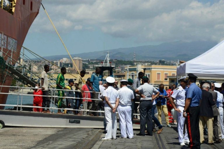 Ya son 4.400 los inmigrantes rescatados en el Mediterráneo en 24 horas