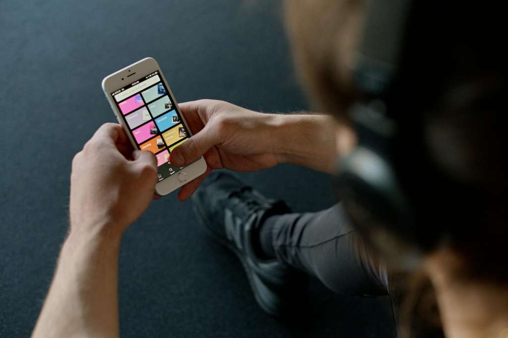 Aunque Spotify nació como un reproductor web solo de música, hoy integra millones de pódcast y ahora audiolibros.