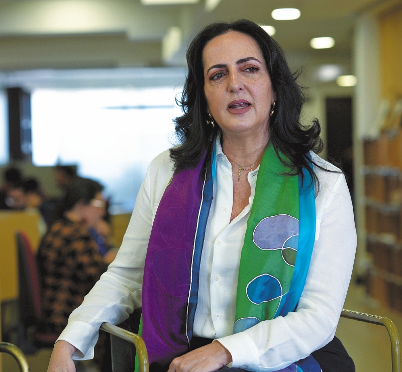María Fernanda Cabal, senadora del Centro Democrático, confirmó que no renunciara al Centro Democrático.