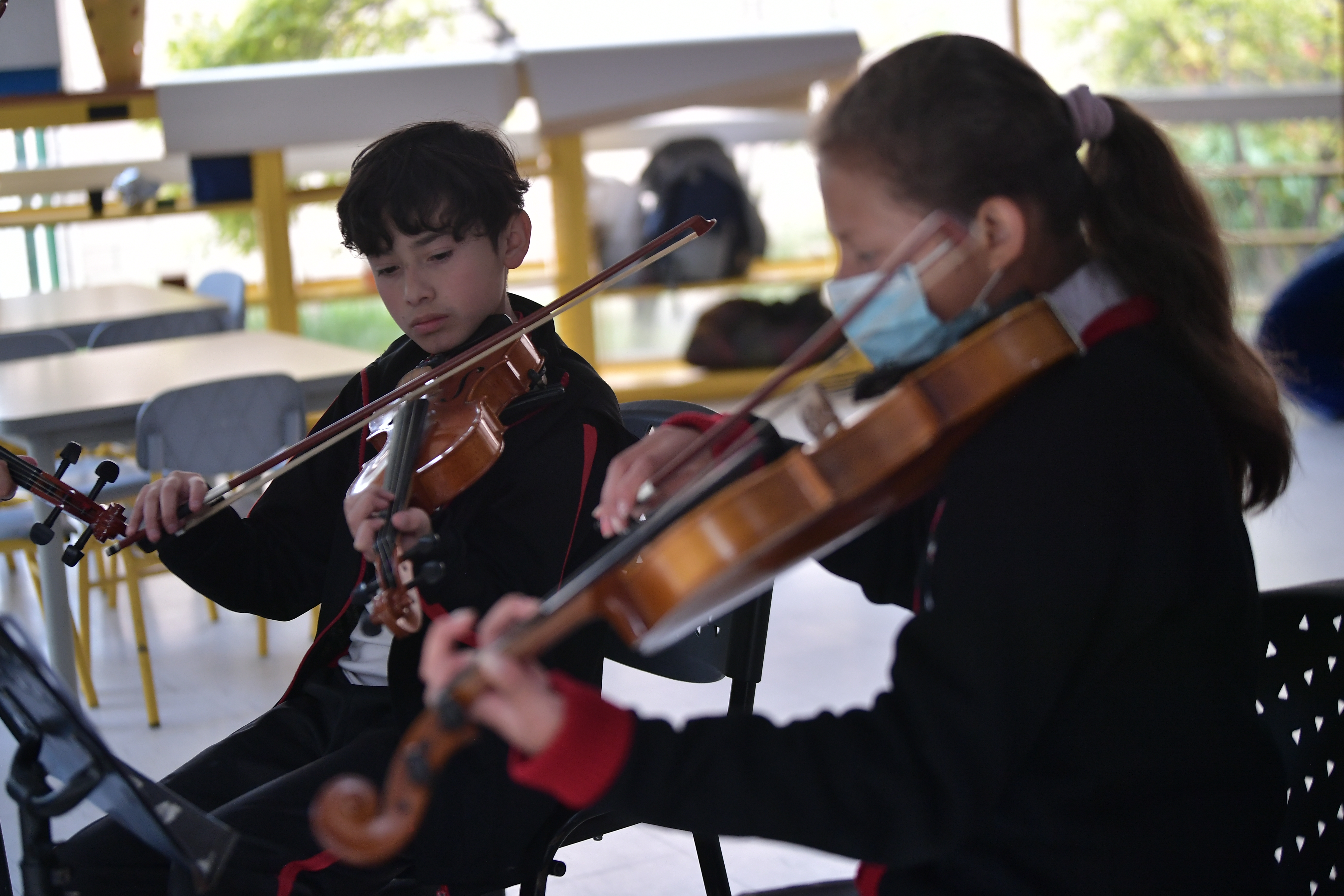 Niños músicos del colegio Antonio García en Ciudad Bolívar