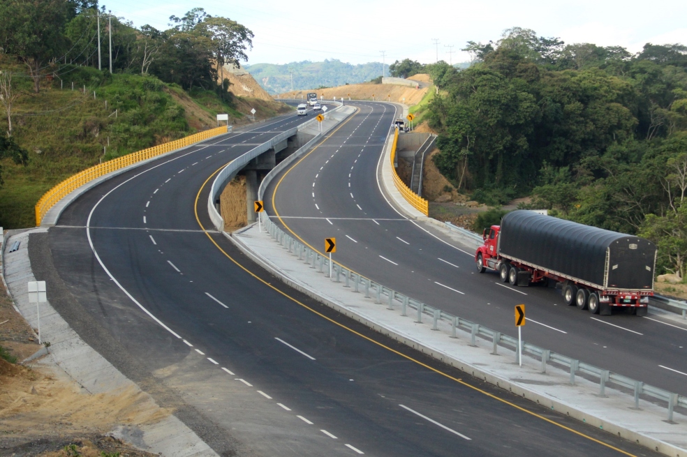 La Ruta del Sol 2 comenzó a construirse en 2010, pero el escándalo de corrupción de Odebrecht afectó enormemente sus avances. / Ministerio de Transporte