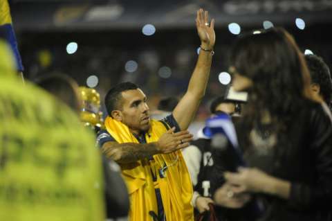 Carlos Tevez regresa al Boca Juniors ante 50.000 hinchas y Diego Maradona