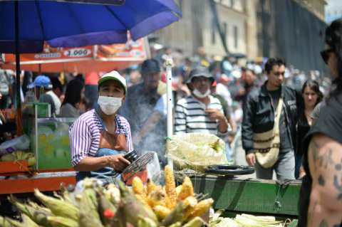 Los que conmemoraron el Día del Trabajo trabajando, en Bogotá