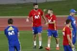 Piqué se une a la selección de España en medio de abucheos