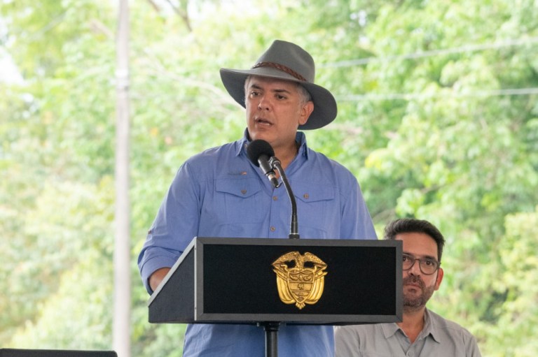 “Que el Eln diga a quién le está haciendo campaña”: Duque ante paro armado