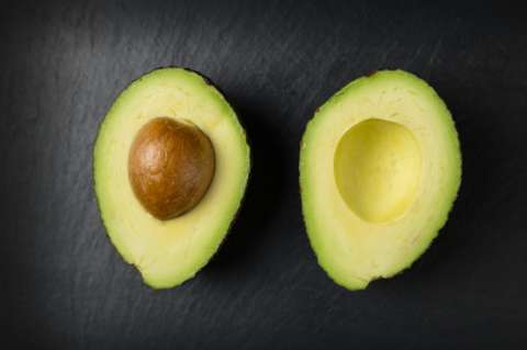 ¿Cómo madurar un aguacate en poco tiempo?