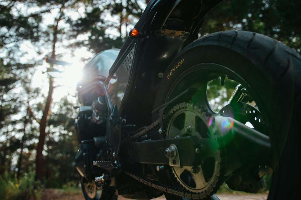 Tenga en cuenta estas recomendaciones para cuidar la cadena de la moto