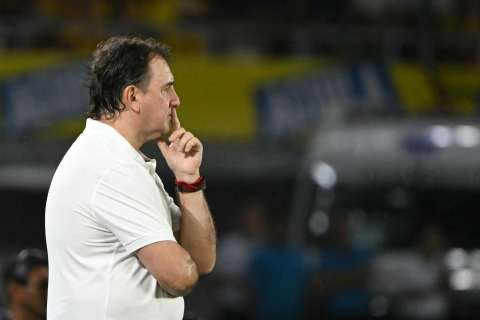 “Nuestra meta en el Mundial es llegar lo más alto posible”, Néstor Lorenzo, DT de Colombia