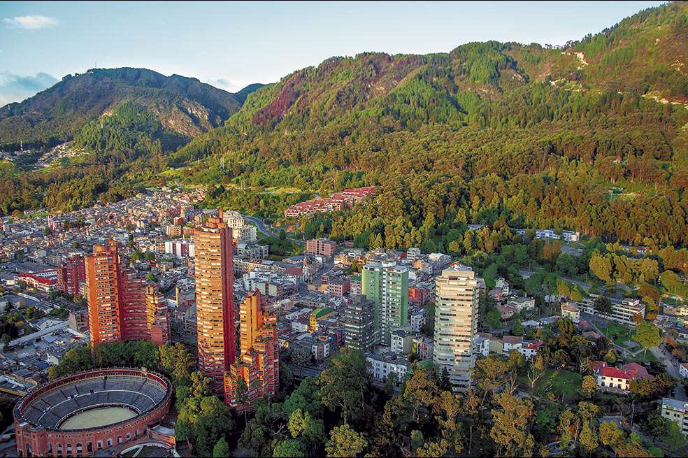 De 26 barrios por legalizar en los cerros orientales, ya hay expedientes para avanzar con siete de ellos. / Archivo - El Espectador