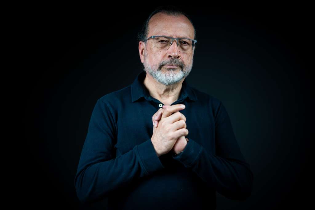 Poeta, ensayista, novelista y escritor colombiano