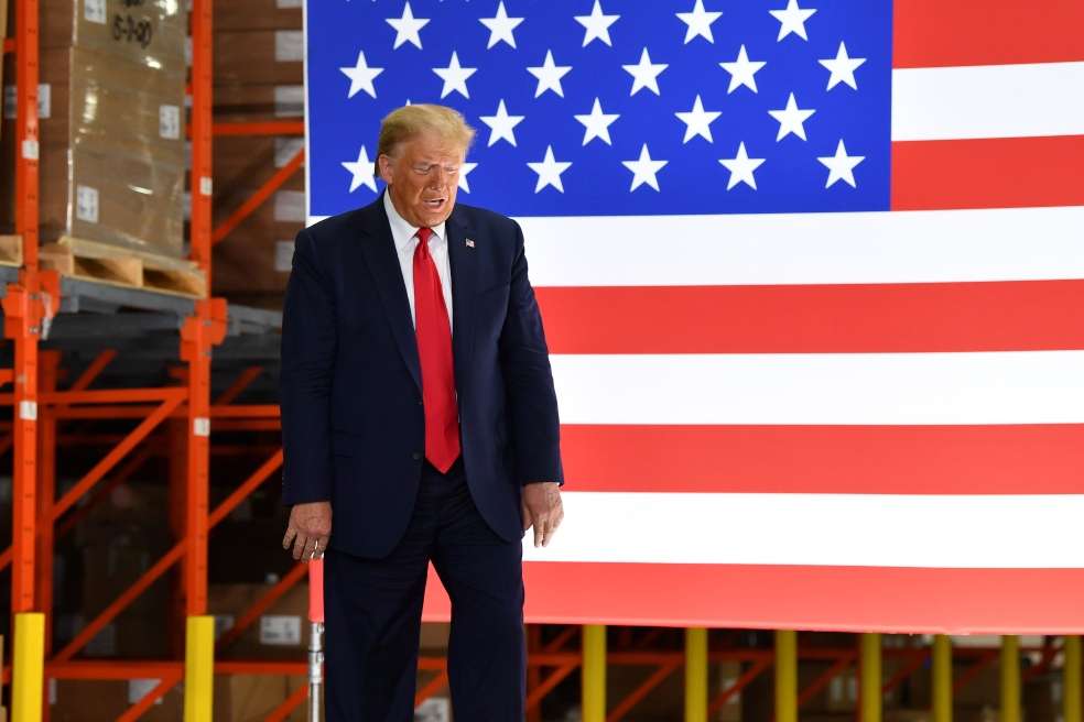 El presidente Donald Trump, a pesar de las fuertes críticas, sigue usando una fuerte retórica contra las protestas en Estados Unidos.