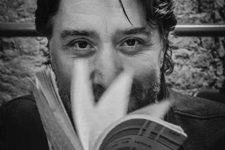 Pala: el ave que musicaliza sonetos