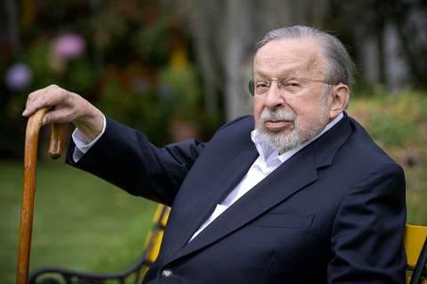 Los 90 años del caricaturista y periodista Héctor Osuna, el niño de las baldosas