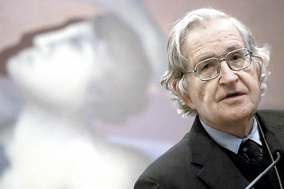 Noam Chomsky, profesor emérito del MIT (Instituto Tecnológico de Massachusetts), expresó su preocupación por el impacto de la minería en el Cauca. / EFE