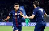 PSG venció 2-0 a Liverpool con golazos de Doué y  Kvaratskhelia en Champions: video