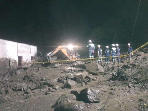 Un muerto tras desbordamiento de quebrada en Choachí